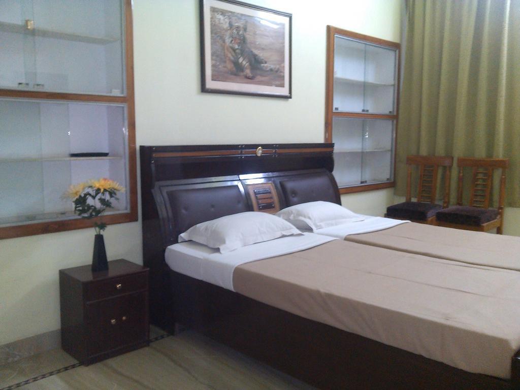 סוואי מדופור Ranthambhore Tiger Home חדר תמונה